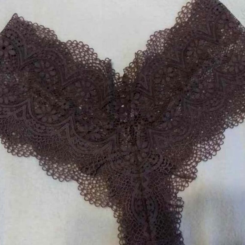 Victoria Secret High waist lace panties. SZ- L